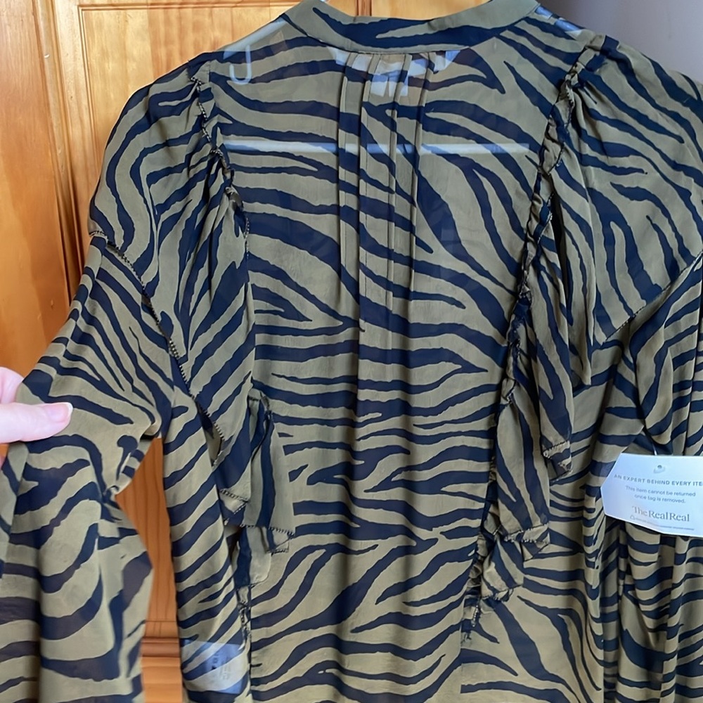 Veronica Beard blouse,size 8 NWTs - Picture 2 of 9